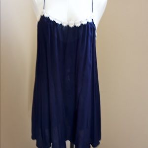 Daisy trimmed navy dress from Forever21